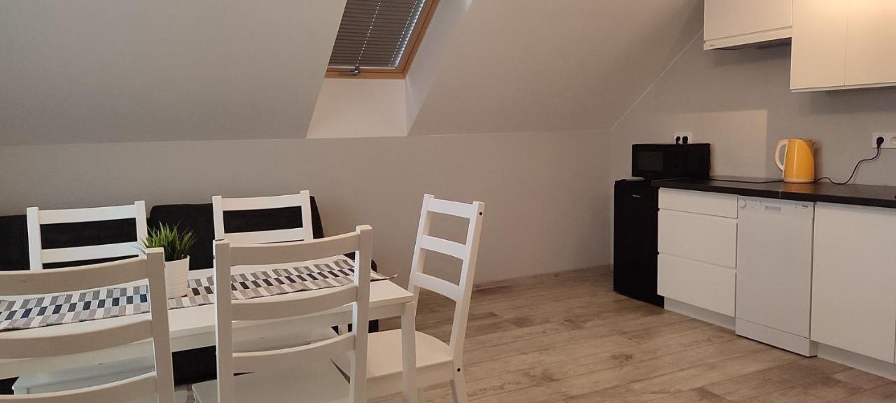 Apartamenty Wilga Spokojne Miejsce Z Calorocznym Jacuzzi I Letnim Basenem Exterior photo